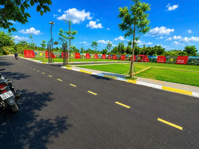 Bán Đất 100m2 có sẵn 75 m2 thổ cư giá 82 tỷ tại Xã Tiến Xuân Huyện Thạch Thất Hà Nội