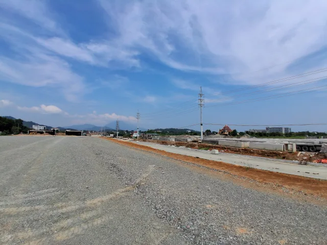 Bán Đất 100m2 có sẵn 100 m2 thổ cư giá 6.8 tỷ tại Xã Tiến Xuân Huyện Thạch Thất Hà Nội