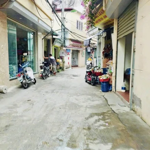 🏡 CHO THUÊ NHÀ NGÕ 94 NGỌC KHÁNH – BA ĐÌNH – 35M² × 3 TẦNG – 2PN – 2WC – NGÕ THÔNG SÁT PHỐ – 10 TRIỆU/THÁNG