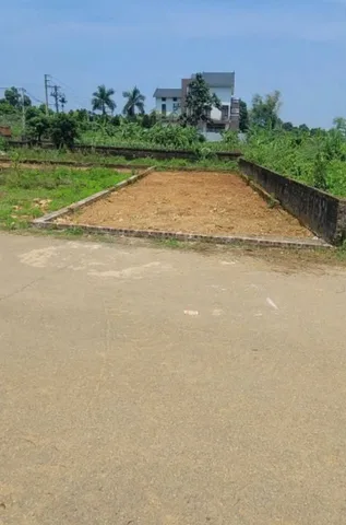 Bán Đất 100m2 có sẵn 100 m2 thổ cư giá 8 tỷ tại Xã Tiến Xuân Huyện Thạch Thất Hà Nội