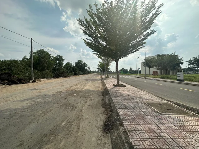 Nền thổ cư KDC Trần Lợi, 103,8m2 (6x17,3) Tân Bửu, Bến Lức, liền kề Eco Retreat, giá 1,87 tỷ TLCC