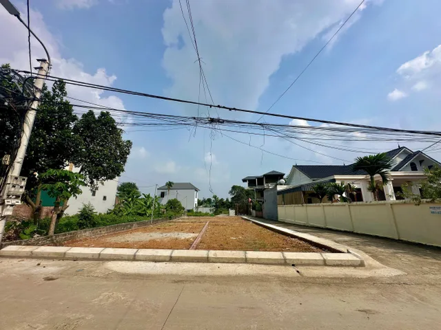 Bán Đất 100m2 có sẵn 25 m2 thổ cư giá 8.7 tỷ tại Xã Tiến Xuân Huyện Thạch Thất Hà Nội