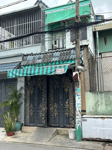 Hơn 1 tỷ nhà 1 lầu mặt tiền đường nhựa chùa Thiên Quang xã Trung Chánh Hóc Môn, khu dân cư đông đúc, mua bán kinh doanh mọi ngành nghề