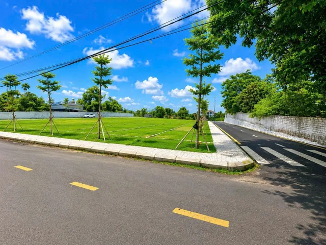 Bán Đất 100m2 có sẵn 30 m2 thổ cư giá 7.5 tỷ tại Xã Tiến Xuân Huyện Thạch Thất Hà Nội