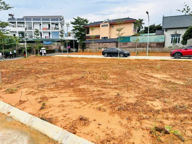 Bán Đất 100m2 có sẵn 100 m2 thổ cư giá 7.5 tỷ tại Xã Tiến Xuân Huyện Thạch Thất Hà Nội