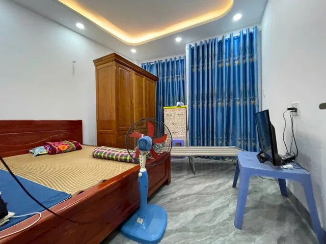 HUỲNH THỊ HAI 4 TẦNG 4PN HẺM XE HƠI THÔNG 4,5 TỶ