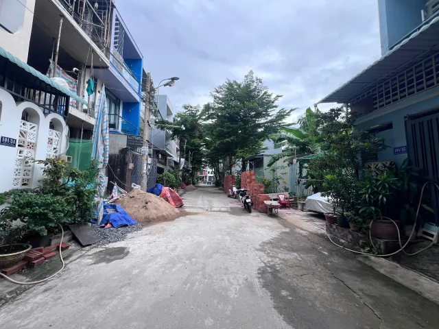KDC xây kín, cạnh Đông Tăng Long - Đường thông, ôtô tránh ~9 phút Vinhomes, Mega Mall, khu CNC ~22 phút Metro - Hạ tầng hoàn thiện, không ngập - Xây dựng tự do