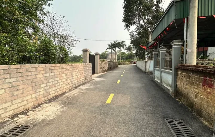 Bán Đất 100m2 có sẵn 100 m2 thổ cư giá 1.9 tỷ tại Phường Xuân Khanh Thị xã Sơn Tây Hà Nội