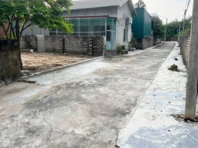 Bán Đất 100m2 có sẵn 100 m2 thổ cư giá 1.9 tỷ tại Phường Xuân Khanh Thị xã Sơn Tây Hà Nội