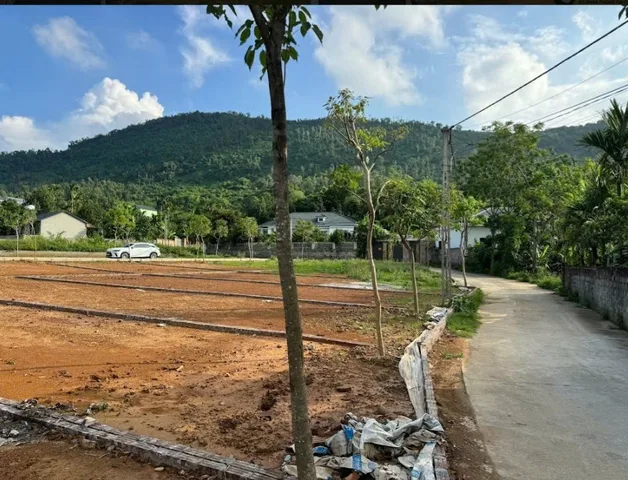 Bán Đất 150m2 có sẵn 150 m2 thổ cư giá 11 tỷ tại Xã Tiến Xuân Huyện Thạch Thất Hà Nội