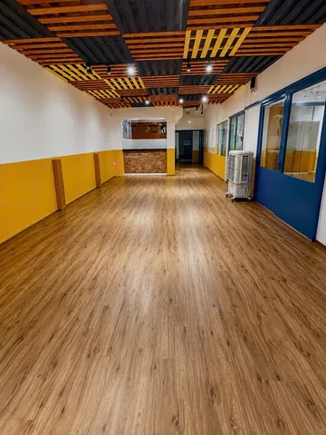 Cho thuê  mặt bằng Võ Nguyên Giáp ngang 10m