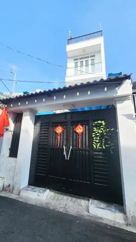 Giảm về 5.49 tỷ - 58m2 - Nhà 3 tầng Linh Tây - Hẻm thông - 4 PN - Sân rộng thoáng