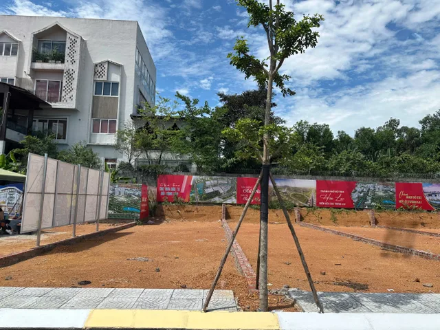 Bán Đất 100m2 có sẵn 100 m2 thổ cư giá 8.5 tỷ tại Xã Tiến Xuân Huyện Thạch Thất Hà Nội