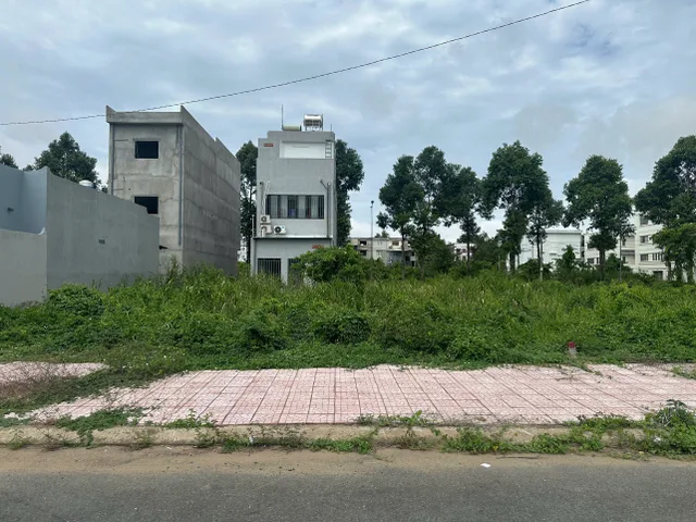 Bán Đất 100m2 có sẵn 100 m2 thổ cư giá 600 triệu tại Lô A8-46 Xã Mỹ Hòa Thị xã Bình Minh Vĩnh Long