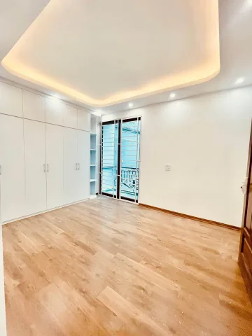 Bán Nhà riêng 39m2 có sẵn 39 m2 thổ cư giá 7.8 tỷ tại Đường Khương Trung Phường Phương Liên Quận Đống Đa Hà Nội