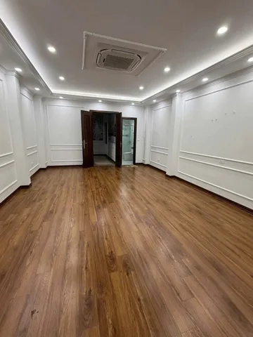 Cho thuê nhà Phạm Tuấn Tài, Hoàng Quốc Việt _Cầu Giấy 50m x 6T THANG MÁY, Ô TÔ giá 35tr
