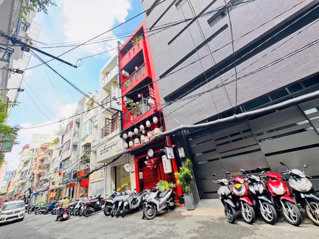 QUẬN 1: BÁN NHÀ HÀNG NHẬT 5 TẦNG NGUYỄN TRÃI, P.BẾN THÀNH- 4M*17M- HDT KHOÁN 60TR/TH- 0938676685 CHÍNH CHỦ CHÀO CHỈ 32,9T GIÁ TỐT