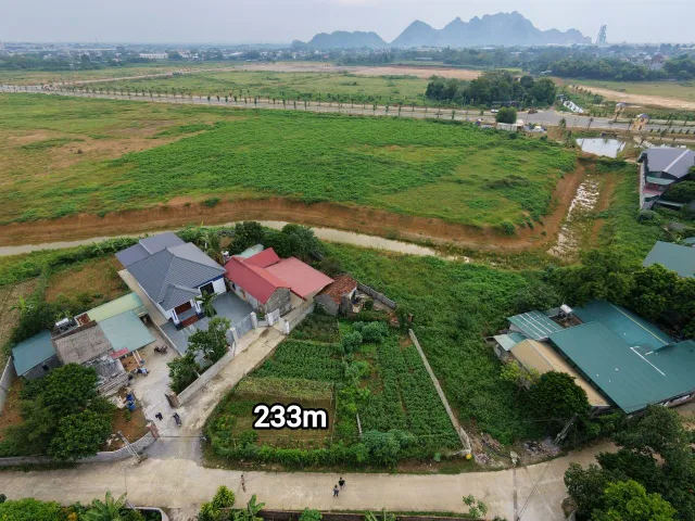 233.9m có 50m thổ cư - lô góc gần KCN - tại Xã Nhuận Trạch Huyện Lương Sơn