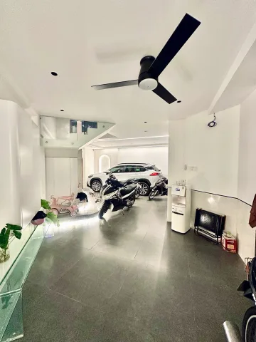 BÁN NHÀ ĐẸP BÌNH TÂN – ĐƯỜNG 15M – 6PN – GARAGE 2 Ô TÔ – NHỈNH 11 TỶ