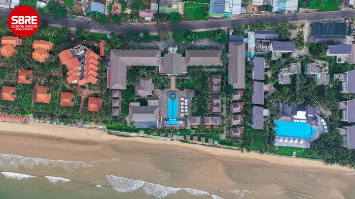 Bán Champa Resort 4* - mặt tiền biển 39 Lạc Long Quân - Phan Thiết , 122m mặt biển.
