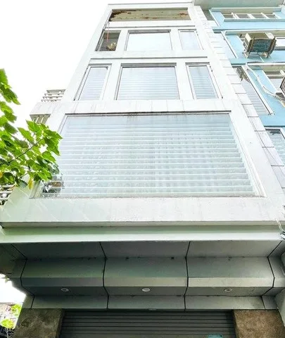 Bán nhà TRẦN QUỐC HOÀN, Cầu Giấy. Phân lô, oto tránh. Gần Phố. 2 thoáng.