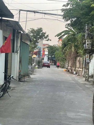 Bán Đất 100m2 có sẵn 100 m2 thổ cư giá 1.9 tỷ tại Tân Xã Huyện Thạch Thất Hà Nội