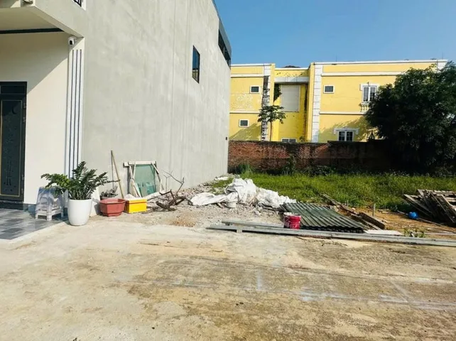 Bán Đất 100m2 có sẵn 100 m2 thổ cư giá 2 tỷ tại Xã Phú Cát Huyện Quốc Oai Hà Nội