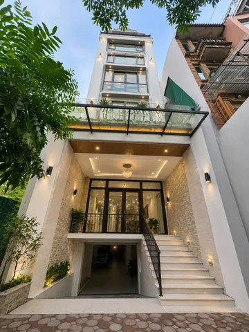 Cho thuê Nhà riêng 135m2 giá 195 triệu tại Đường Trung Kính Phường Trung Hoà Quận Cầu Giấy Hà Nội