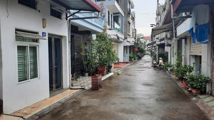 🔥 NHÀ 2 TẦNG – TRẠI CHUỐI, HỒNG BÀNG – Ô TÔ ĐỖ CỬA giá chỉ 2,1 tỷ 
LH 0979087664