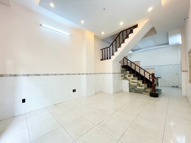 Bán Nhà 42m2 - 3 lầu - nhỉnh 5 tỷ hẻm ga bác ngay Võ Duy Ninh