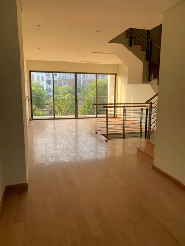 Cho thuê Shophous 75m x 5 tầng cực đẹp tại The Manor - Nguyễn Xiển