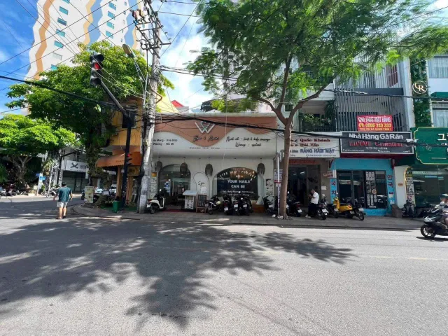 HẠ GIÁ 2 TỶ – MẶT TIỀN BẠCH ĐẰNG, SÁT NGÃ 4 TÔ HIẾN THÀNH TT NHA TRANG. Dt 94m2. Giá 28ty