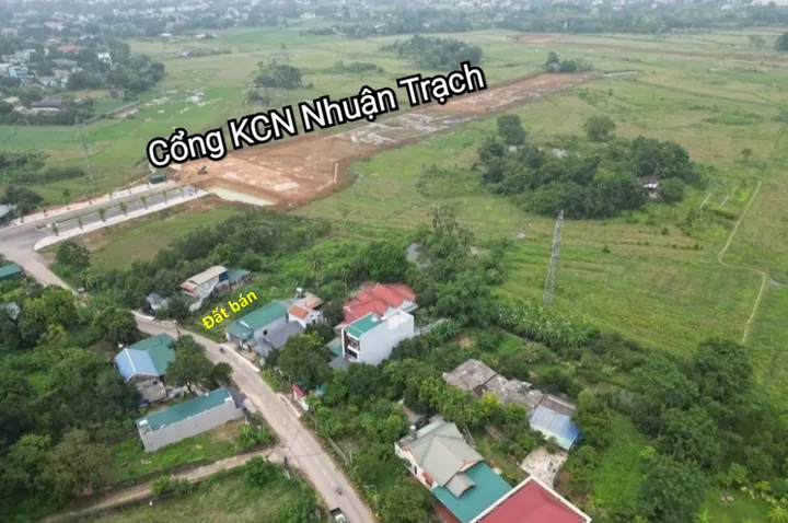 1465m có 130m thổ - trục chính KD, Giáp KCN - tại Xã Nhuận Trạch Huyện Lương Sơn