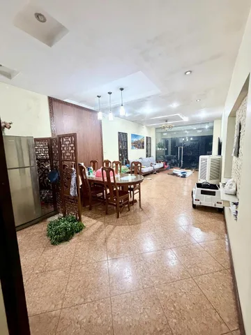 Cho thuê nhà Giải Phóng, Hoàng Mai 180m x 4T(XD 80M) VỈA HÈ, OTO giá 42 triệu