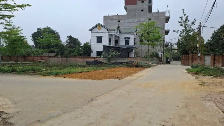 Bán Đất 100m2 có sẵn 100 m2 thổ cư giá 6.7 tỷ tại Xã Thạch Hoà Huyện Thạch Thất Hà Nội