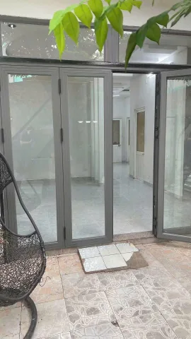 BÁN NHÀ HẺM Ô TÔ cách Nguyễn Thị Định Quận 2, 100m - Diện tích đất: 181,1m² giá TL mạnh
