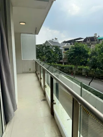 BDS HVL [NC] Cho thuê căn hộ The Estella, căn góc tầng thấp, view thoáng, 2pn, 2wc, 1 kho, 2 ban công full kính, diện tích 110m2, ntcb. Giá 28 triệu không bao phí quản lý.