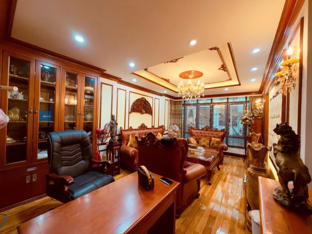 BÁN NHÀ MẶT PHỐ SƠN TÂY – BA ĐÌNH – KINH DOANH ĐỈNH – NỘI THẤT ĐẸP – 40M² – 6 TẦNG – 25.5Ỷ
