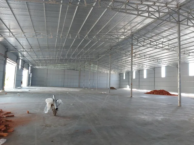 Cần cho thuê 3000m kho xưởng km14 Đại Lộ Thăng Long container vào tận nơi