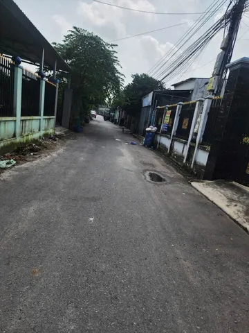 NHÀ BC 09 ĐÃ RỬA SẠCH SẼ Thân gửi ace chạy phu 
Cần bán căn nha sc binh chuẩn 09 thuận giao TP Hcm