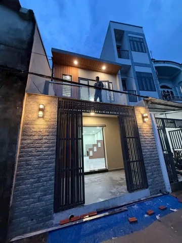 ✅ ✅ Bán nhà gác lửng mặt tiền Lái Thiêu 87 gần dự án Hồ Gươm Xanh Lái Thiêu, gần trường Phan Chu Trinh, điện máy xanh Nguyễn Trãi, trung tâm Lái Thiêu… Nhà sơn sửa mới dọn vô ở ngay
