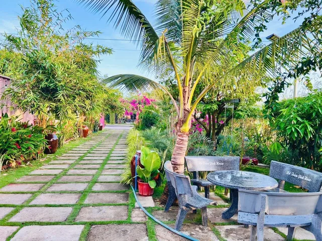 Bán Khách sạn 551m2 có sẵn 40 m2 thổ cư giá 8.7 tỷ tại Đường Xuyên Phước Cơ - Chọn - Xã Hồ Tràm TP. Hồ Chí Minh