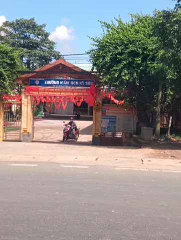 Bán Đất 145m2 có sẵn 37.5 m2 thổ cư giá7xx triệu tại Thị trấn Kỳ Sơn Thành phố Hòa Bình Hòa Bình