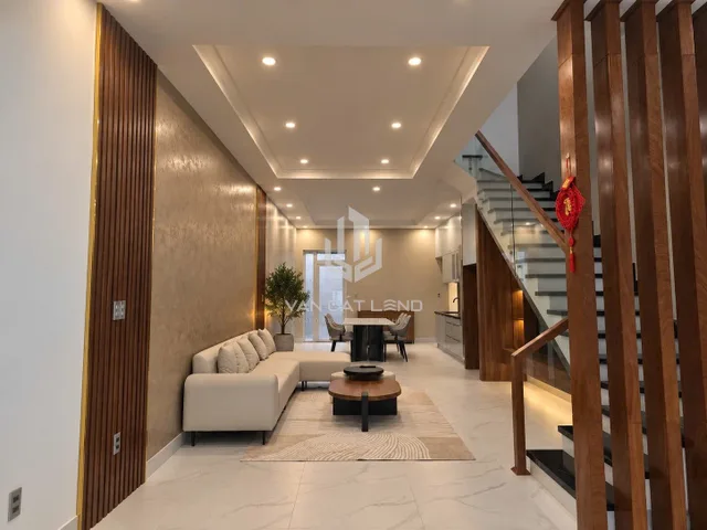 🔥 BÁN NHÀ 1 TRỆT 1 LẦU HẺM Ô TÔ MẠC ĐĨNH CHI – 96,1M² – GARA Ô TÔ – 8 TỶ 🔥