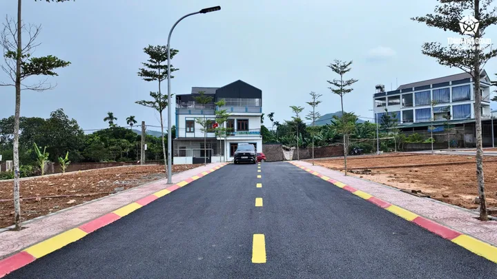 Bán Đất 150m2 có sẵn 150 m2 thổ cư giá 8.4 tỷ tại Xã Tiến Xuân Huyện Thạch Thất Hà Nội