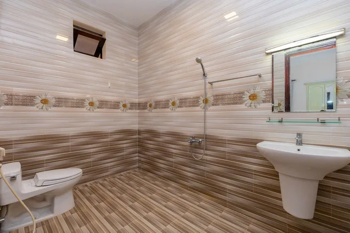 🔥 CHO THUÊ BIỆT THỰ HỒ BƠI MẶT TIỀN VÕ THỊ SÁU – 240M² – 4PN – 25 TRIỆU/THÁNG 🔥