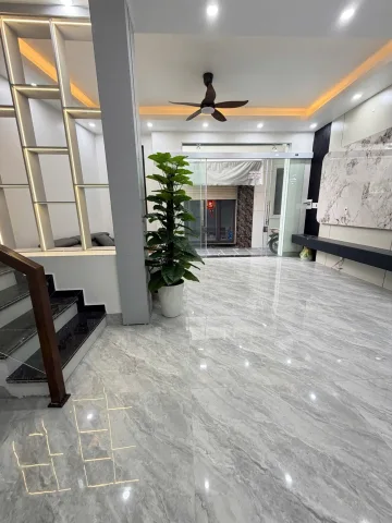 Bán nhà đẹp Miếu Hai Xã - Ngõ rộng thoáng - Thiết kế hiện đại - Chỉ 2,95 tỷ