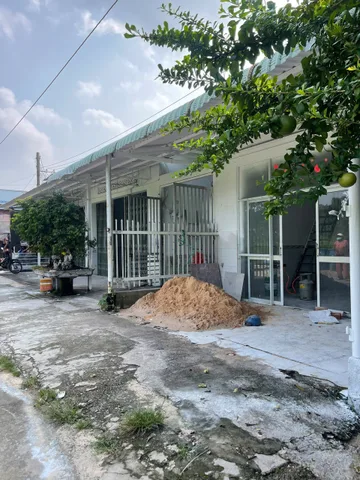 Bán Nhà trọ 1398m2 có sẵn 300 m2 thổ cư giá 10.5 tỷ tại Phường Chánh Phú Hòa Thị xã Bến Cát Bình Dương