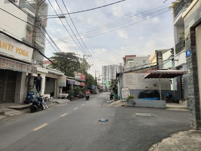 Bán Nhà Trường Thọ 70m2, 7 phòng trọ, 4.2 tỷ.