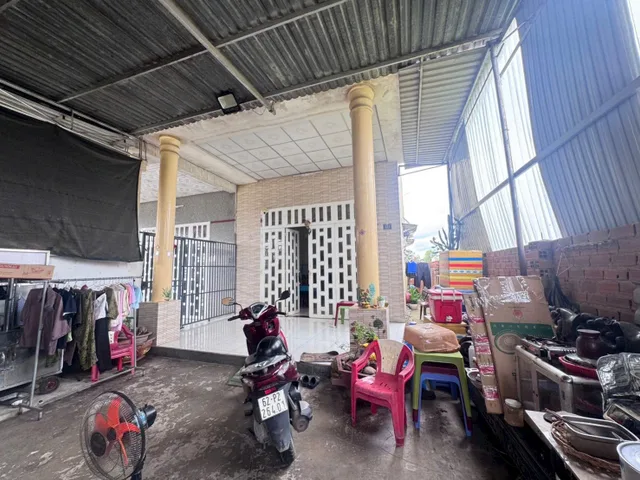 Bán Đất 200m2 có sẵn 200 m2 thổ cư giá 5.5 tỷ tại Xã Đức Hòa Hạ Huyện Đức Hòa Long An